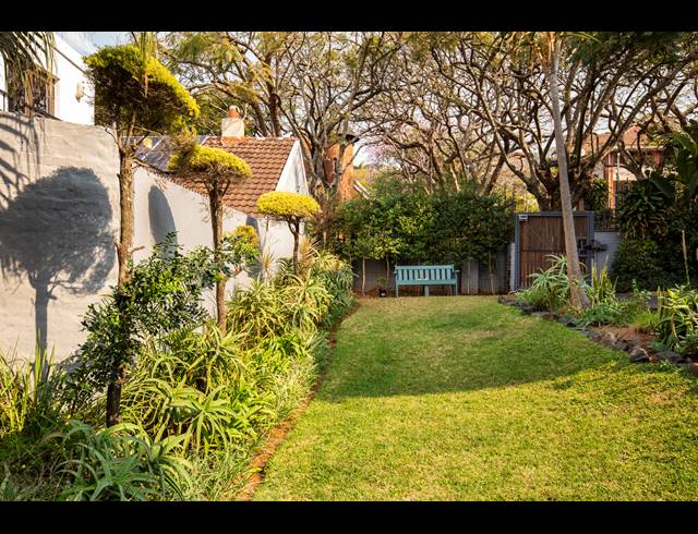 2 BEDROOM APARTMENT RENTED IN MORNINGSIDE
